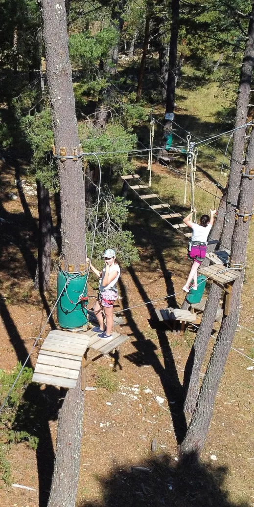 Galerie Photos | Moments Inoubliables au parc Accro Verdon, photos parc accrobranche Verdon, moments aventure Aups, souvenirs lac de Sainte-Croix, images Gorges du Verdon Parcours Le Verdon